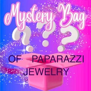 Paparazzi Jewelry: Mystery Box of 100 items